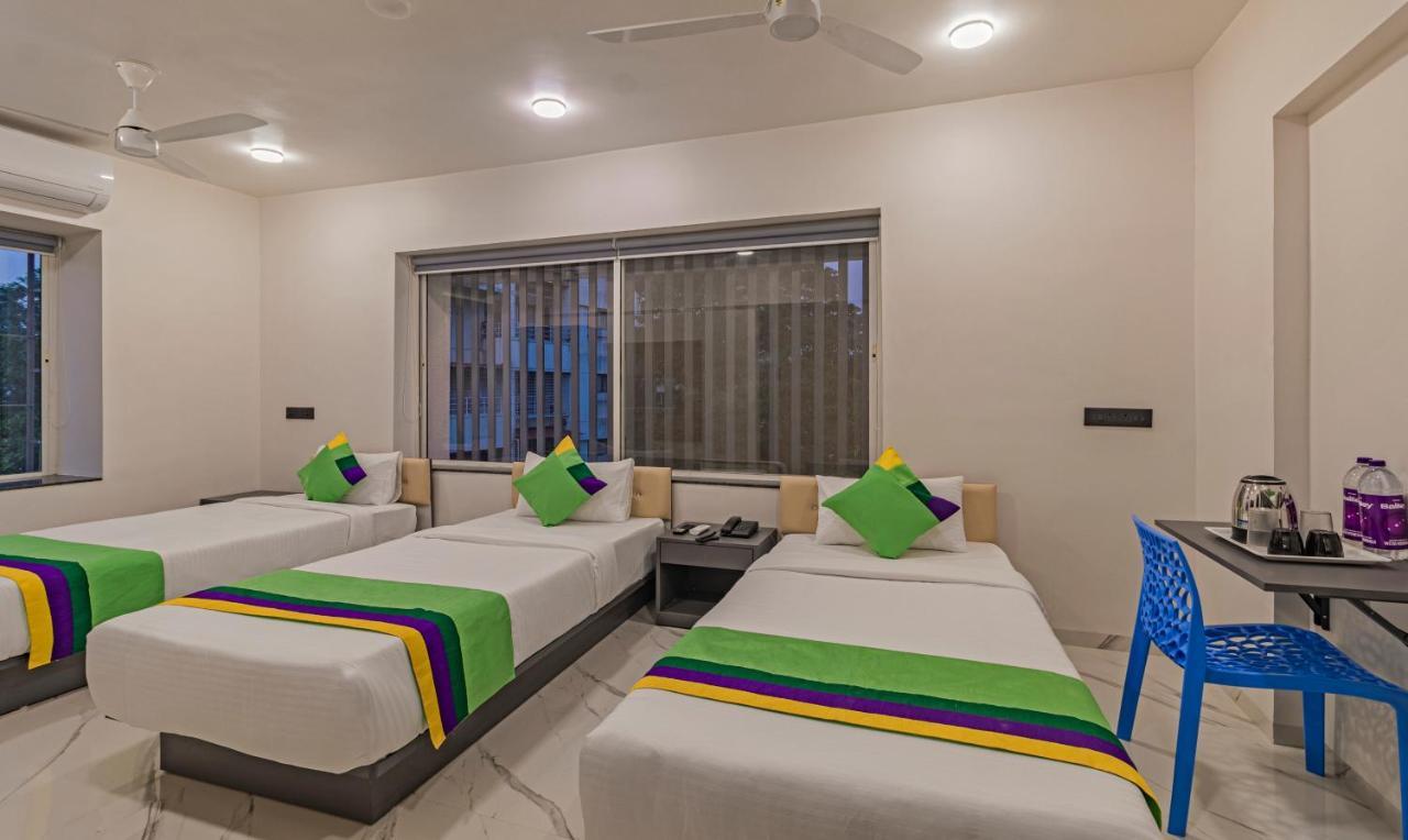 Treebo Atithi Comforts Inn Пуне Екстер'єр фото